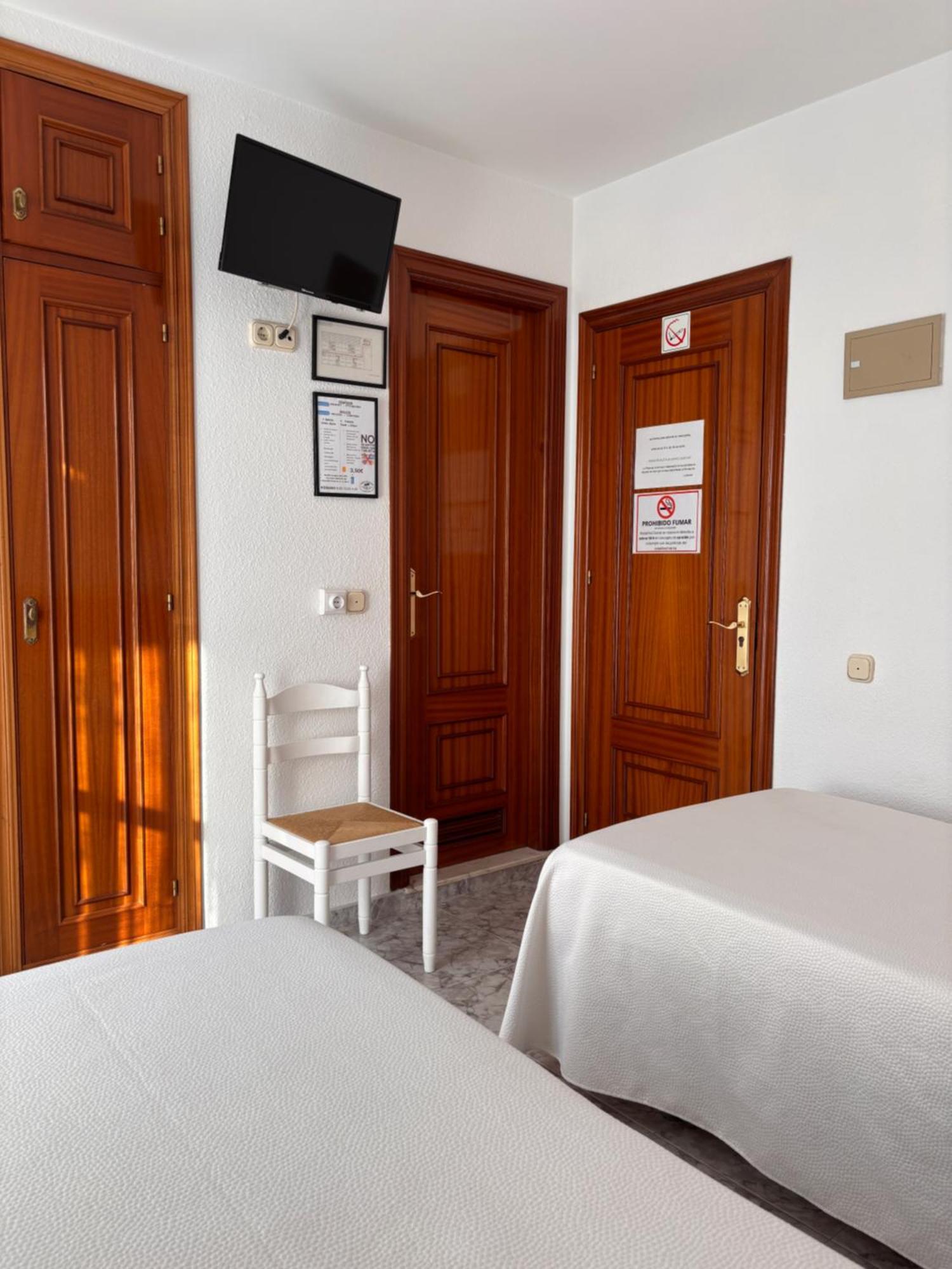 Hostal Las Dunas Cabo De Gata Bagian luar foto