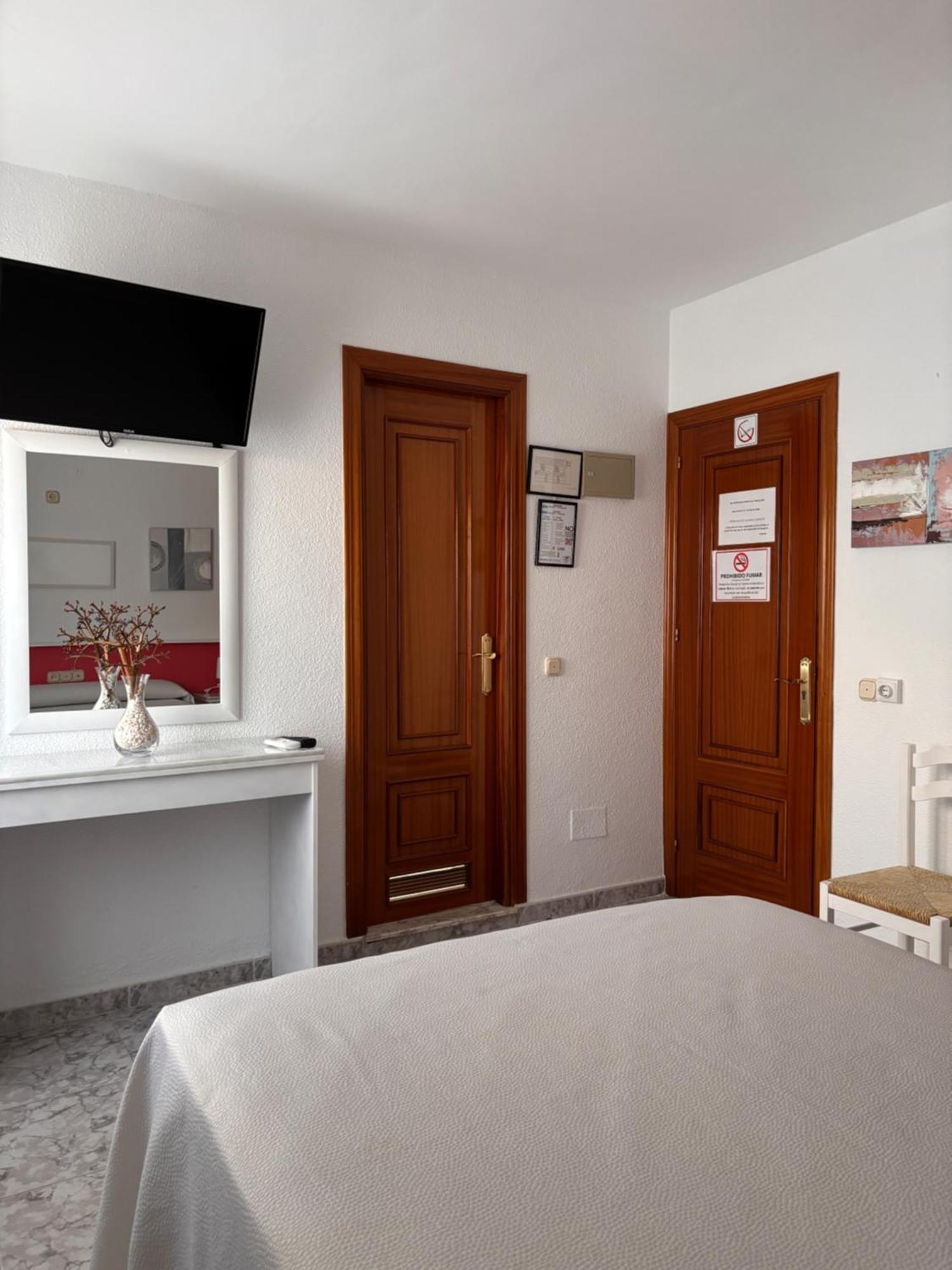 Hostal Las Dunas Cabo De Gata Bagian luar foto